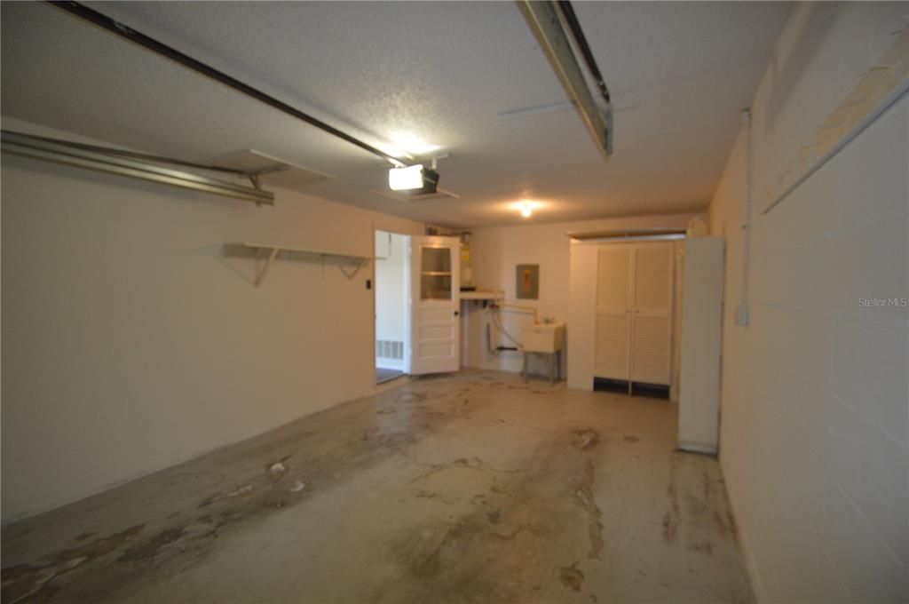 Recently Sold: $68,000 (2 beds, 1 baths, 722 Square Feet)