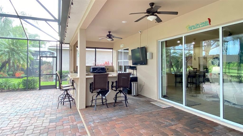 Recently Sold: $399,900 (3 beds, 2 baths, 2058 Square Feet)