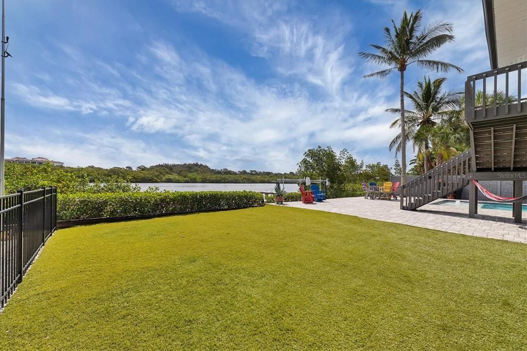 Recently Sold: $1,395,000 (3 beds, 2 baths, 1680 Square Feet)