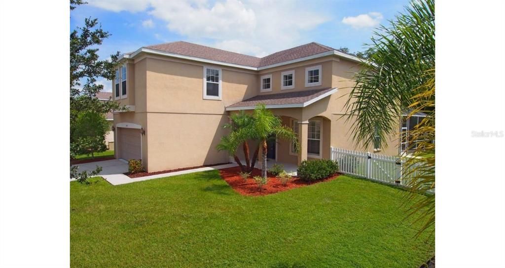 Recently Sold: $410,100 (4 beds, 2 baths, 2561 Square Feet)