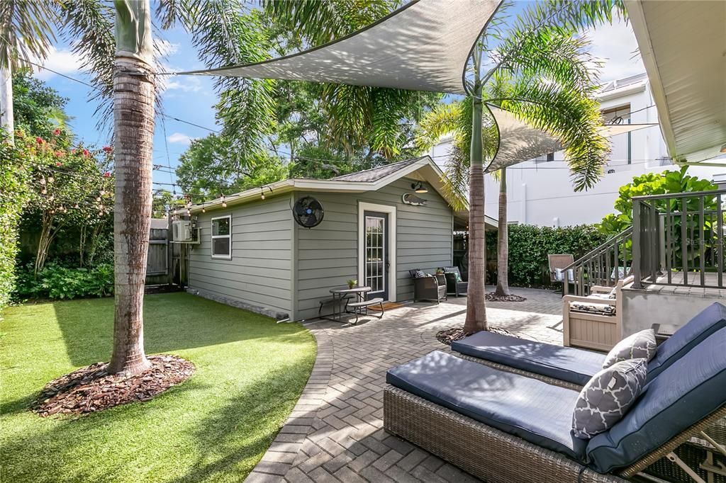 Recently Sold: $1,150,000 (4 beds, 3 baths, 2065 Square Feet)
