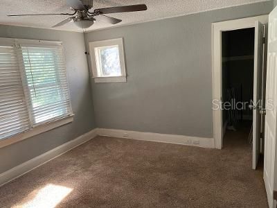 Recently Rented: $950 (2 beds, 1 baths, 800 Square Feet)