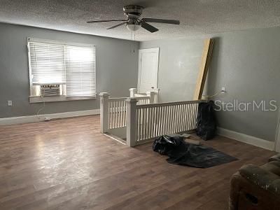 Recently Rented: $950 (2 beds, 1 baths, 800 Square Feet)