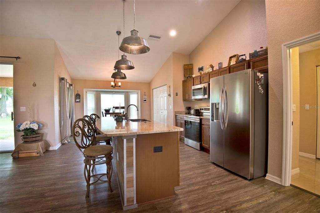 Recently Sold: $689,000 (3 beds, 2 baths, 2159 Square Feet)