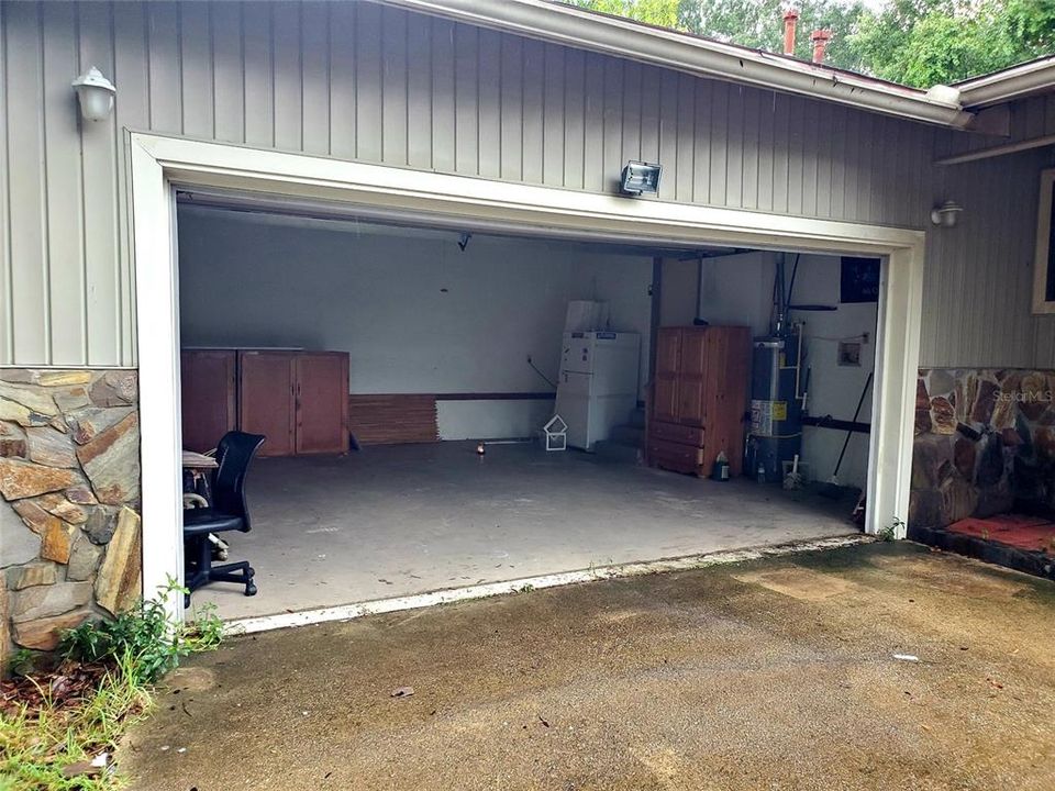 garage side