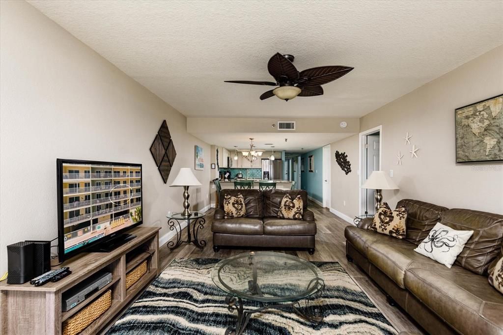 Recently Sold: $950,000 (3 beds, 2 baths, 1445 Square Feet)