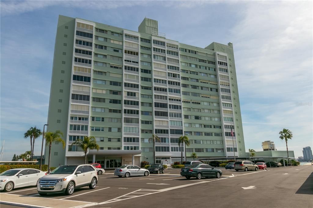 Recently Sold: $355,000 (2 beds, 2 baths, 1295 Square Feet)