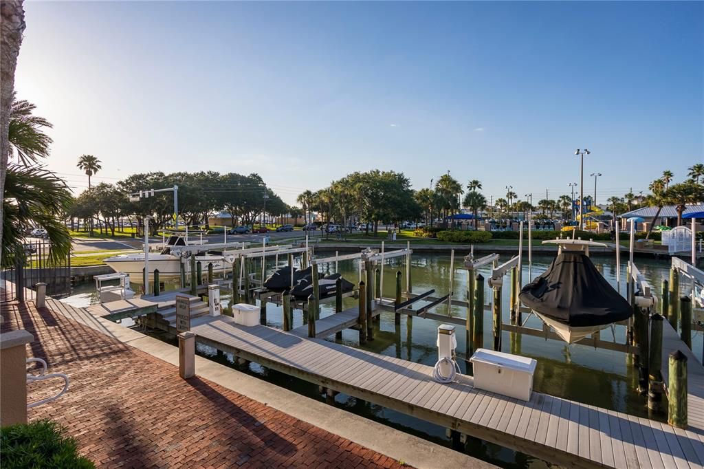 Recently Sold: $1,450,000 (3 beds, 2 baths, 2747 Square Feet)