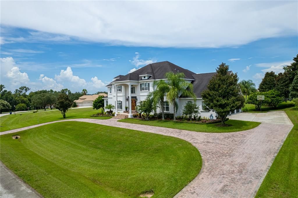 Recently Sold: $1,200,000 (4 beds, 5 baths, 6134 Square Feet)