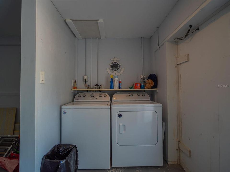 Recently Rented: $3,500 (2 beds, 1 baths, 750 Square Feet)