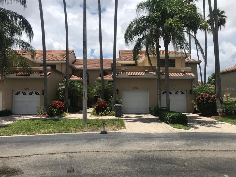 Recently Sold: $369,000 (3 beds, 2 baths, 2142 Square Feet)
