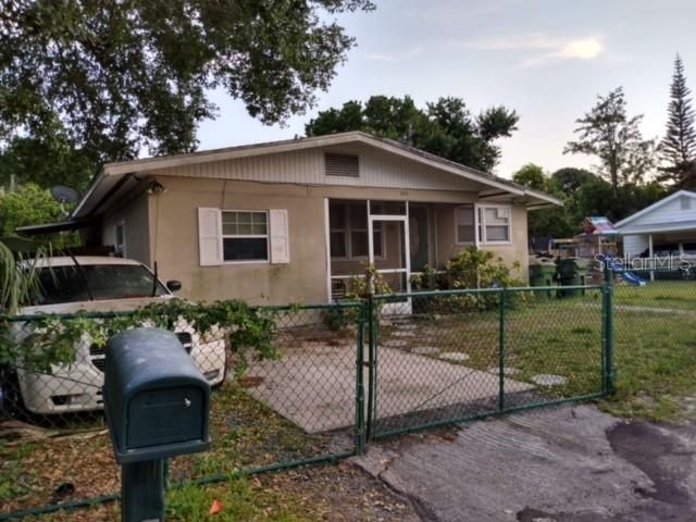 Recently Sold: $160,000 (4 beds, 2 baths, 1274 Square Feet)