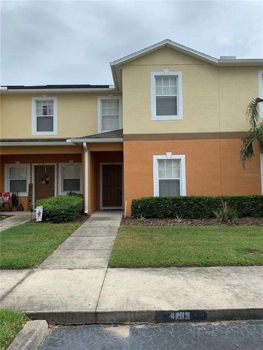 Recently Rented: $1,700 (3 beds, 2 baths, 1620 Square Feet)