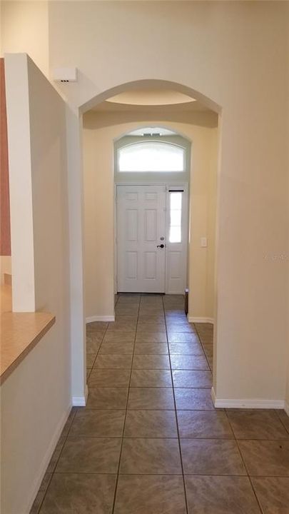 Recently Rented: $1,995 (3 beds, 2 baths, 1628 Square Feet)