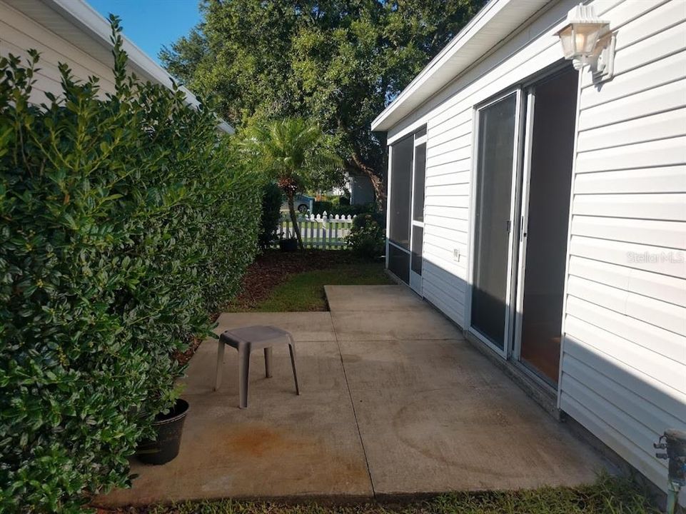 Recently Rented: $1,450 (2 beds, 2 baths, 1198 Square Feet)