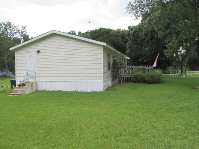 Recently Sold: $185,000 (3 beds, 2 baths, 1248 Square Feet)