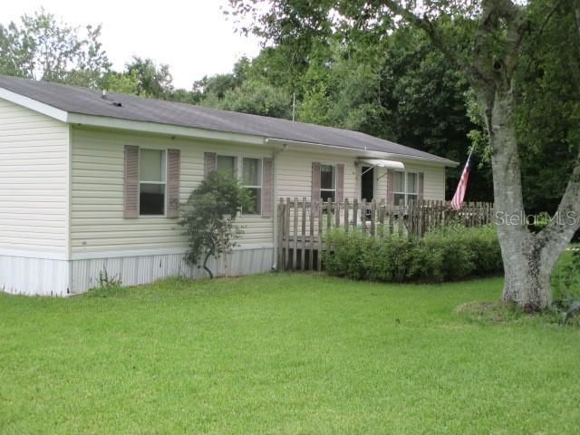 Recently Sold: $185,000 (3 beds, 2 baths, 1248 Square Feet)