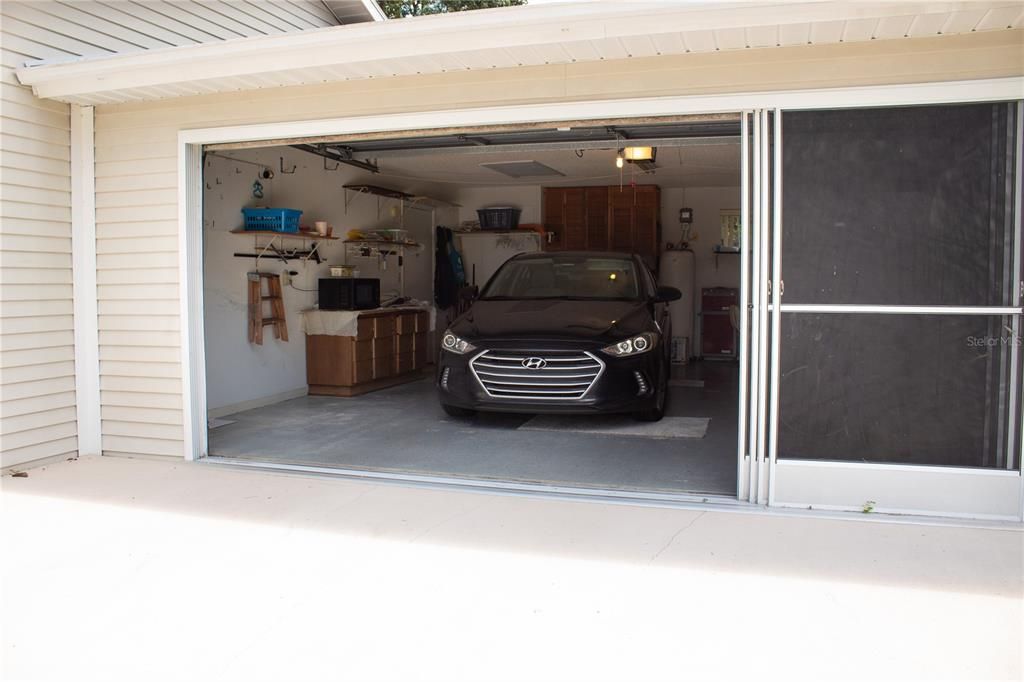 2 car Garage w/screens