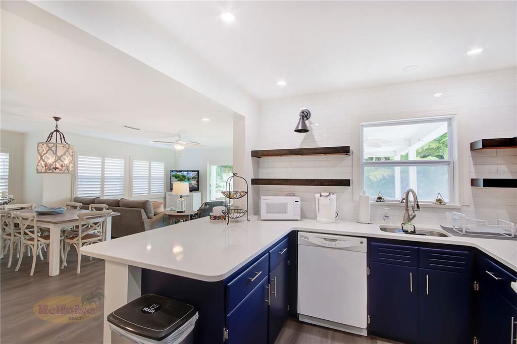 Recently Sold: $925,000 (3 beds, 1 baths, 1364 Square Feet)
