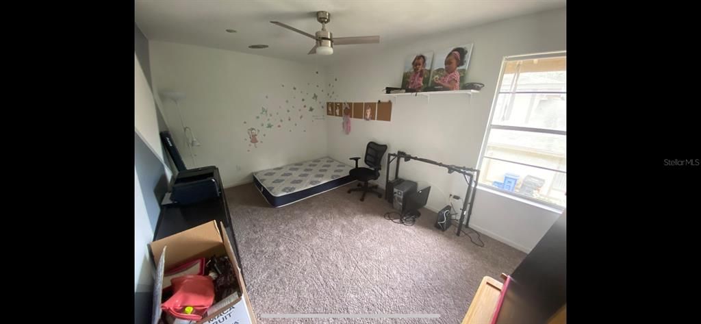 Recently Sold: $165,000 (2 beds, 1 baths, 1056 Square Feet)