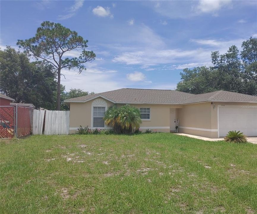 Recently Sold: $166,878 (3 beds, 2 baths, 1324 Square Feet)