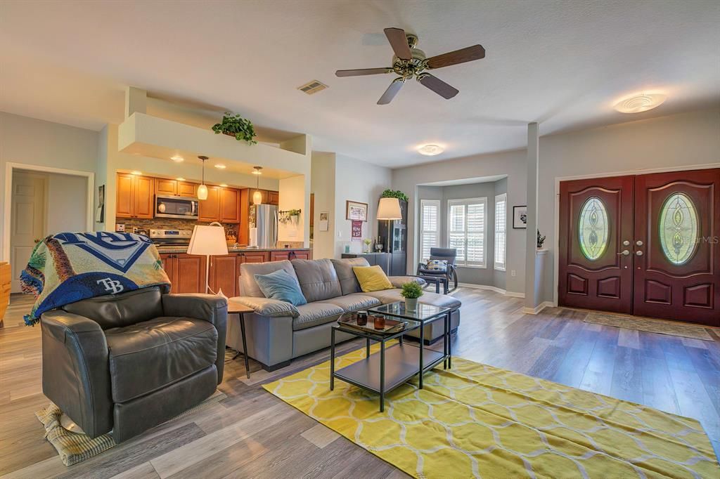 Recently Sold: $510,000 (3 beds, 2 baths, 1480 Square Feet)