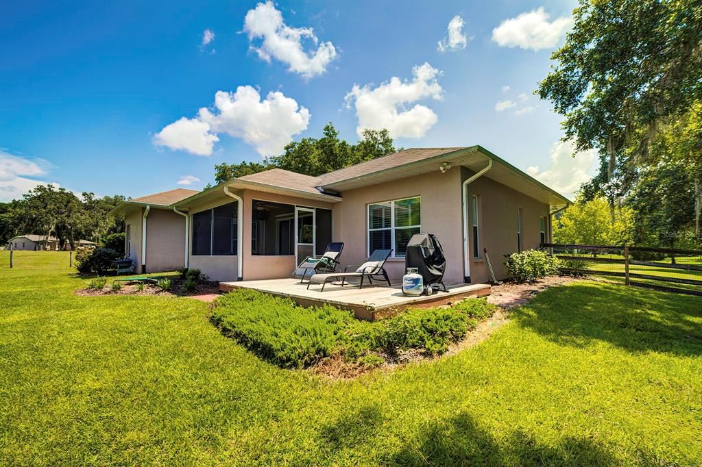 Recently Sold: $510,000 (3 beds, 2 baths, 1480 Square Feet)