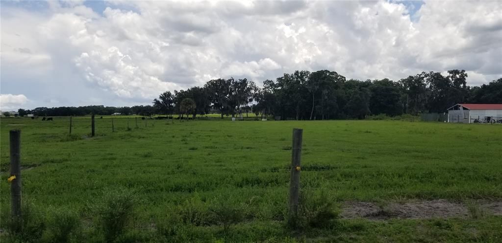 最近售出: $300,000 (5.35 acres)
