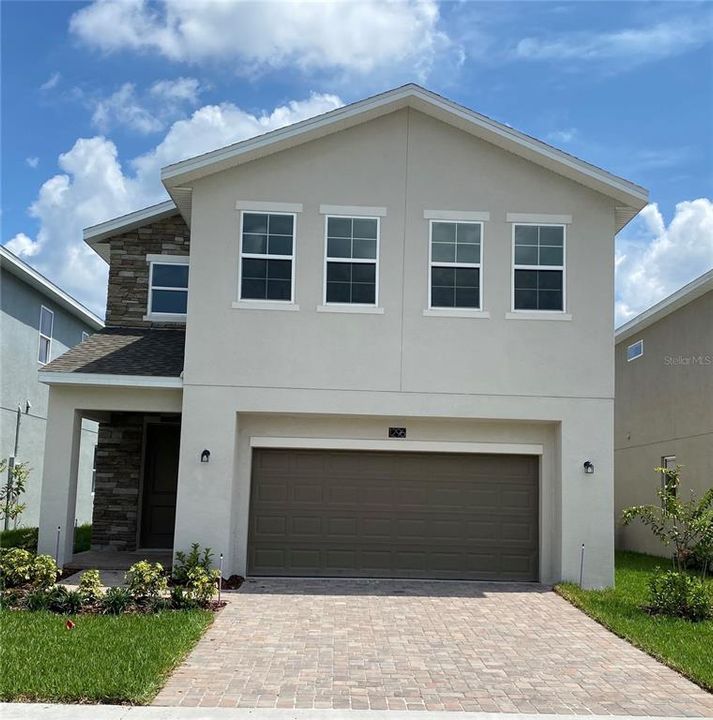 Recently Sold: $392,950 (4 beds, 2 baths, 2376 Square Feet)