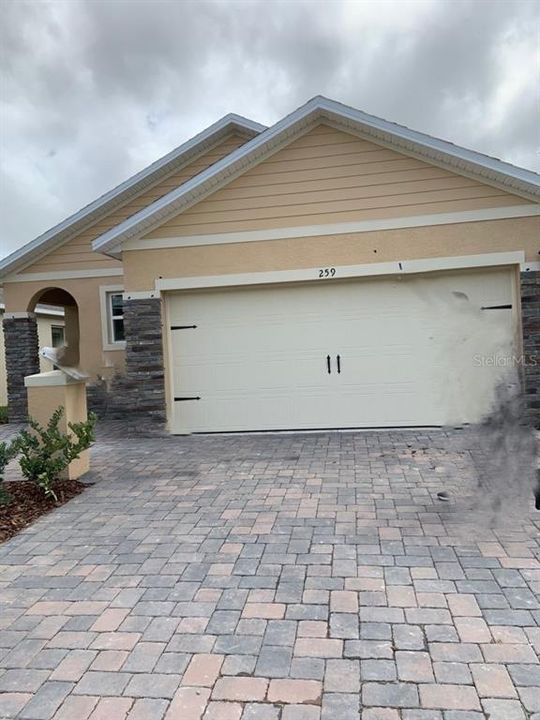 Recently Sold: $273,490 (3 beds, 2 baths, 1504 Square Feet)