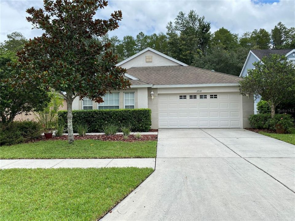 Recently Sold: $277,500 (3 beds, 2 baths, 1735 Square Feet)