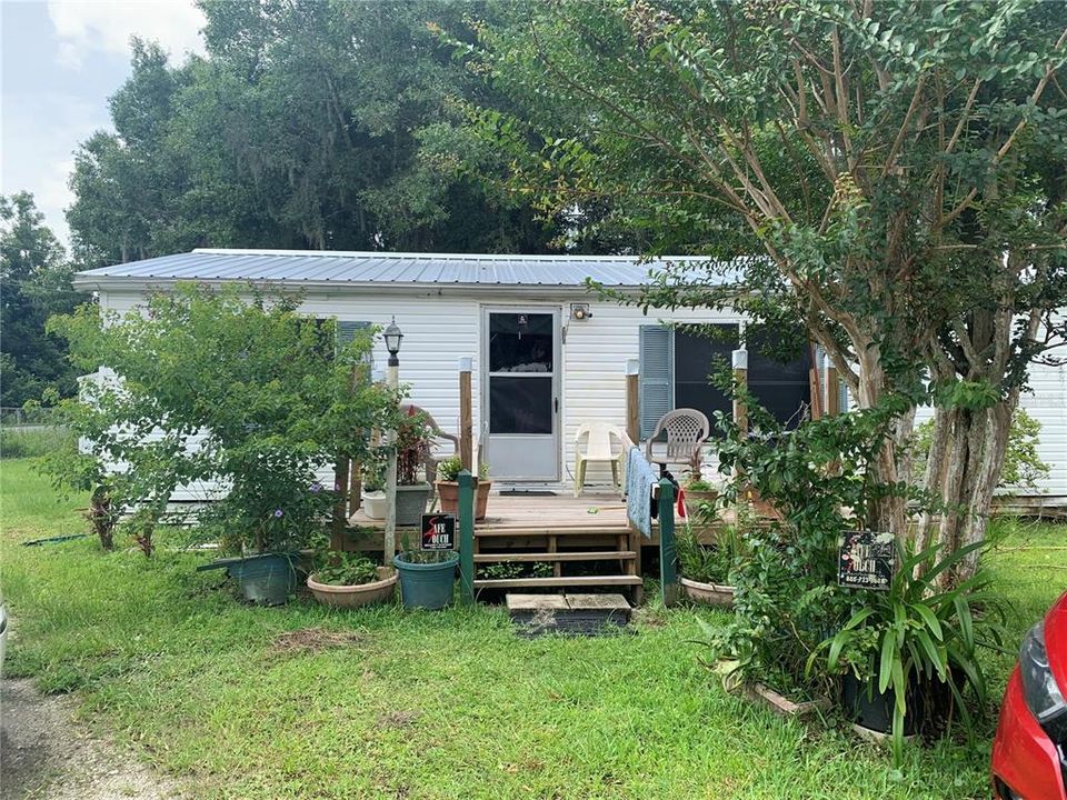 Recently Sold: $310,000 (3 beds, 2 baths, 960 Square Feet)
