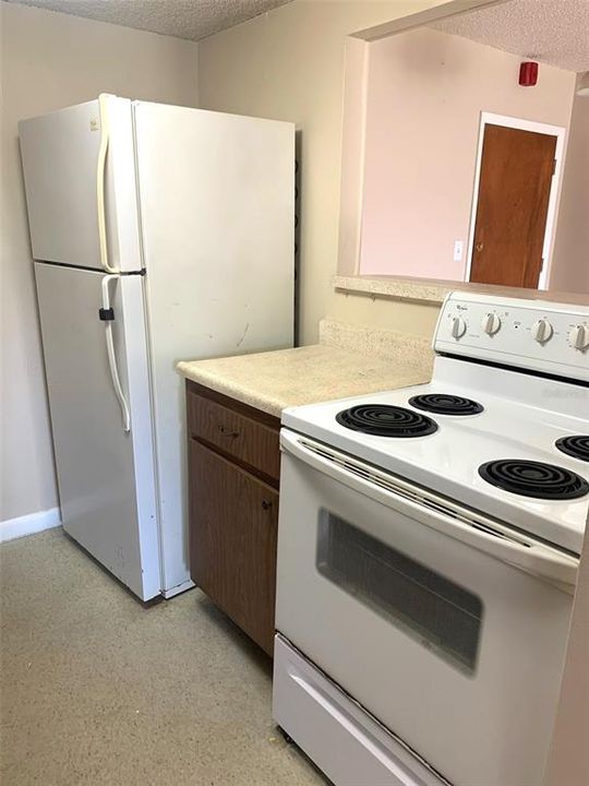 Recently Rented: $850 (1 beds, 1 baths, 670 Square Feet)
