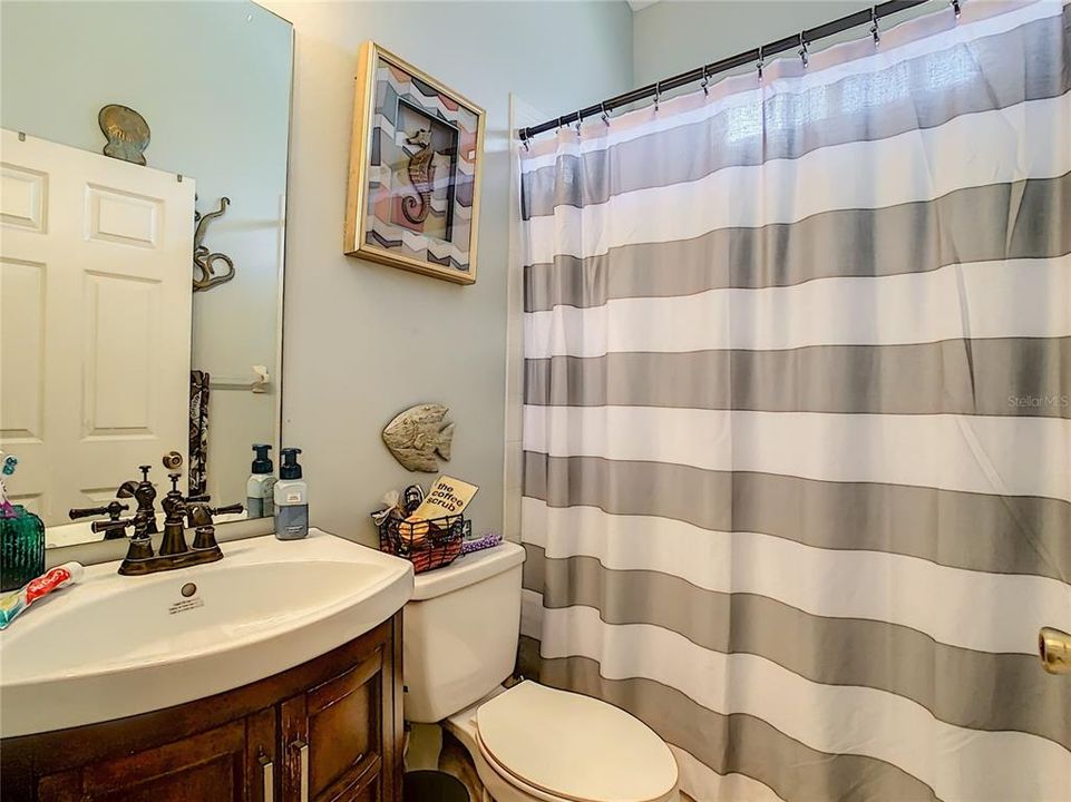 最近售出: $315,000 (3 贝兹, 2 浴室, 1681 平方英尺)