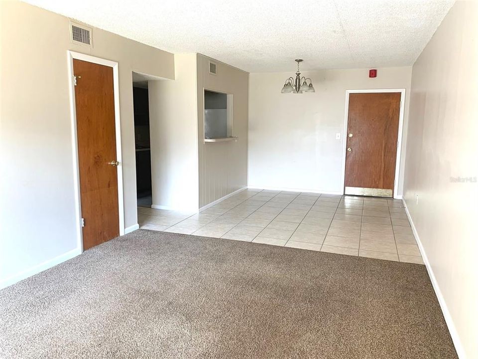 Recently Rented: $850 (1 beds, 1 baths, 670 Square Feet)