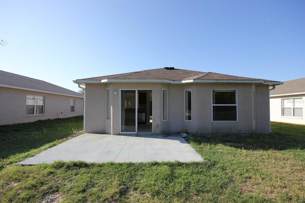 Recently Rented: $1,625 (3 beds, 2 baths, 1273 Square Feet)