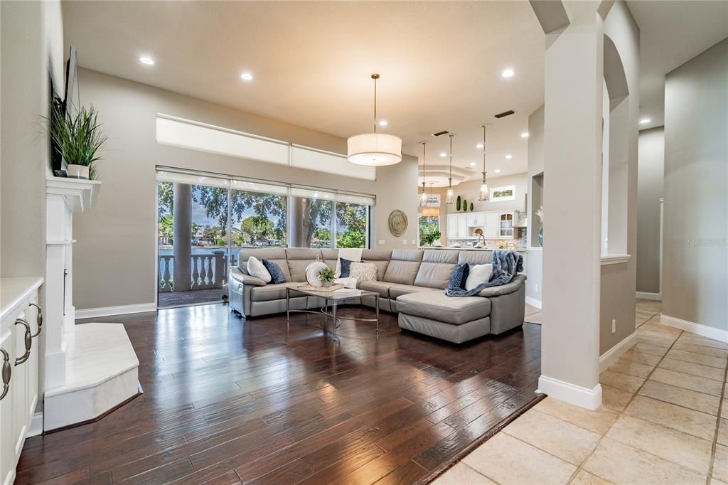 Recently Sold: $3,450,000 (4 beds, 3 baths, 4576 Square Feet)