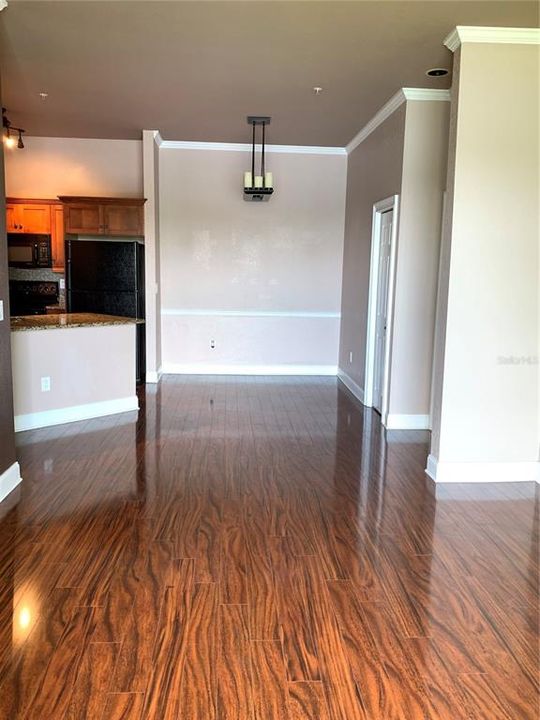 Recently Sold: $135,900 (1 beds, 1 baths, 792 Square Feet)