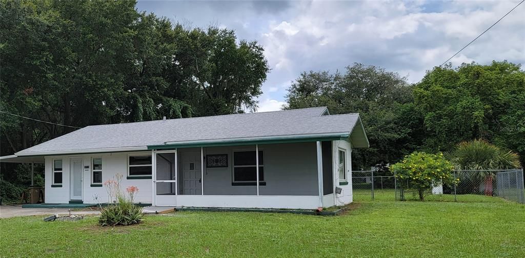 Recently Rented: $1,575 (3 beds, 2 baths, 1000 Square Feet)