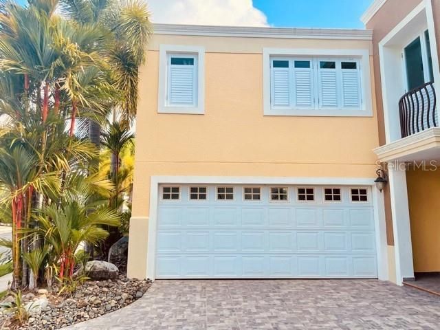 Recently Sold: $460,000 (4 beds, 4 baths, 3250 Square Feet)