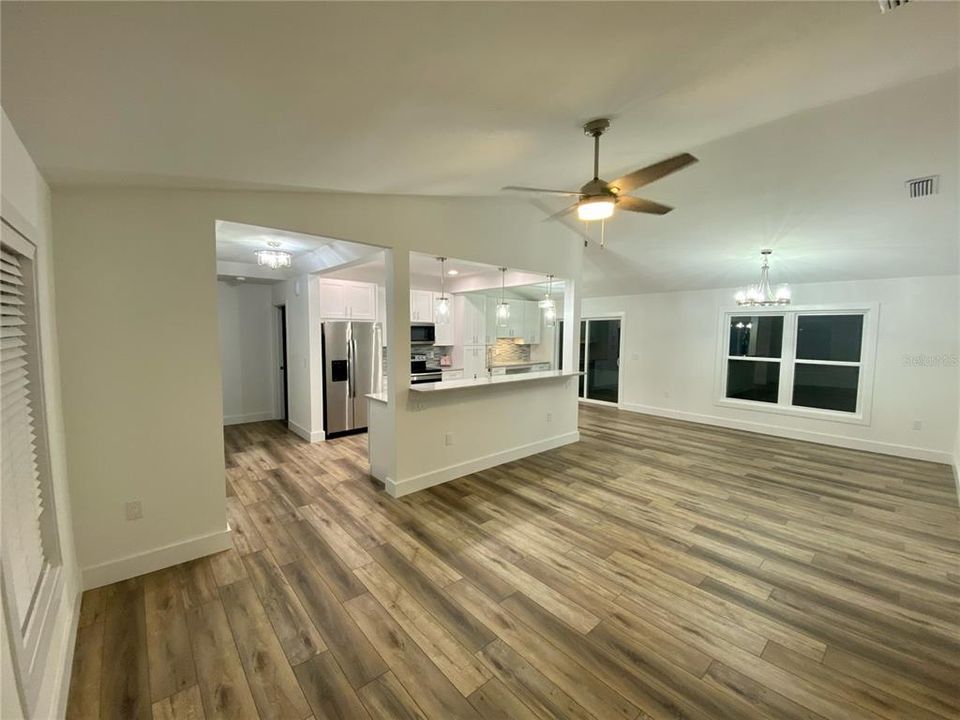 Recently Sold: $335,000 (3 beds, 2 baths, 1438 Square Feet)