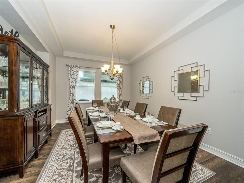 Elegant Formal dining room to entertain guests!