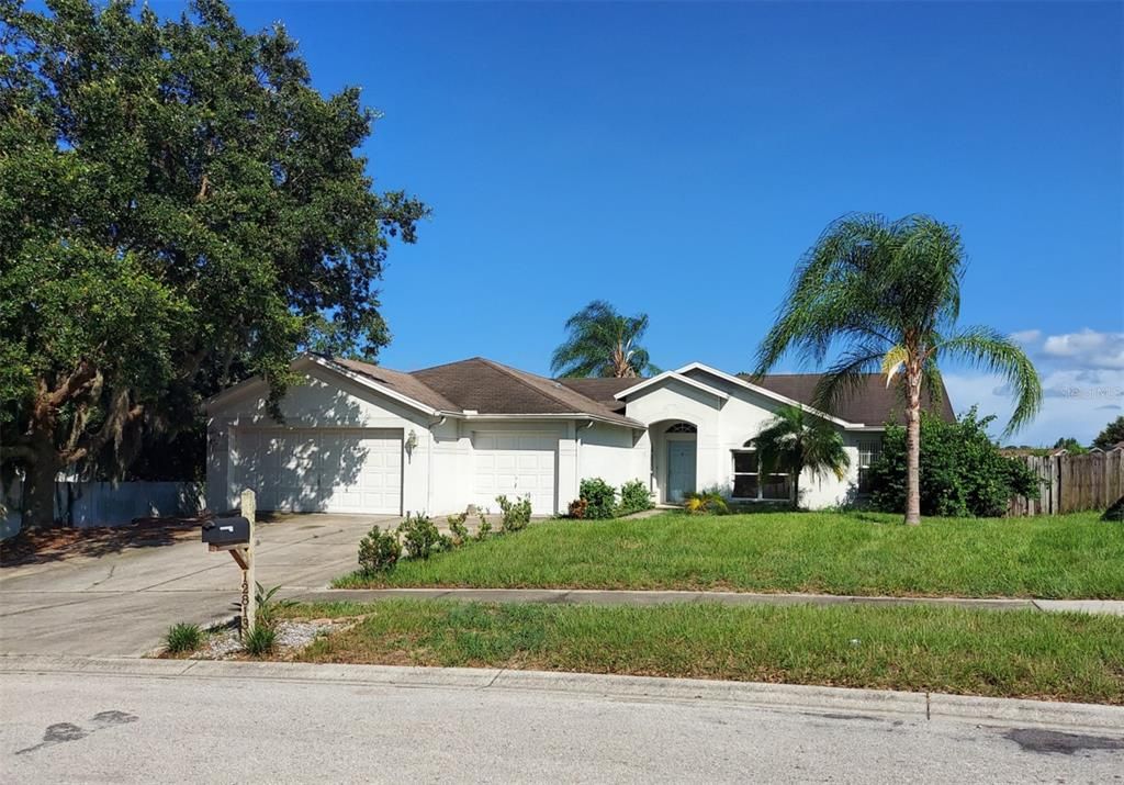 Recently Sold: $280,000 (5 beds, 3 baths, 2160 Square Feet)