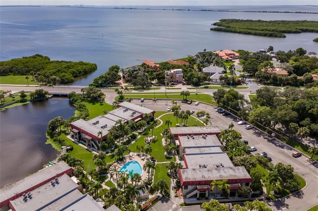 Vendido Recientemente: $199,888 (2 camas, 2 baños, 900 Pies cuadrados)