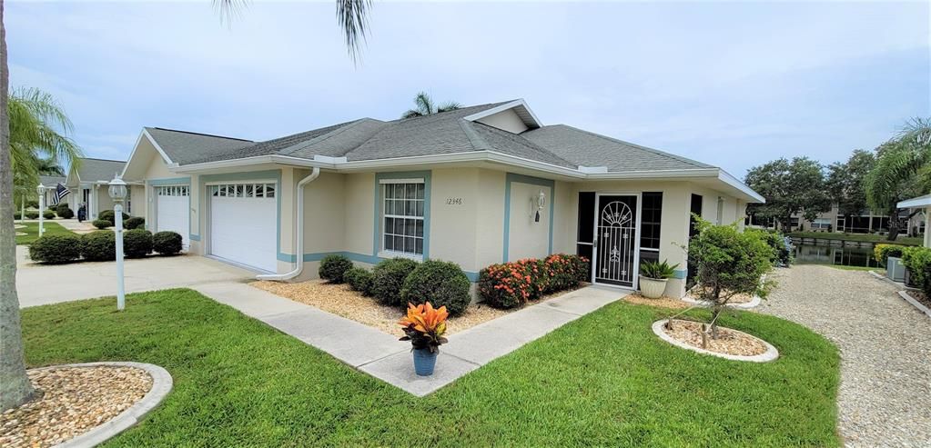 Recently Sold: $215,000 (2 beds, 2 baths, 1292 Square Feet)