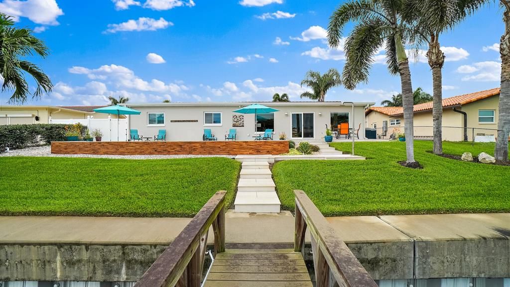 Recently Sold: $1,149,000 (3 beds, 2 baths, 2201 Square Feet)
