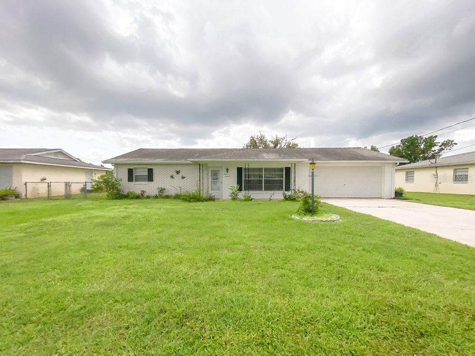 最近售出: $329,900 (2 贝兹, 2 浴室, 1148 平方英尺)