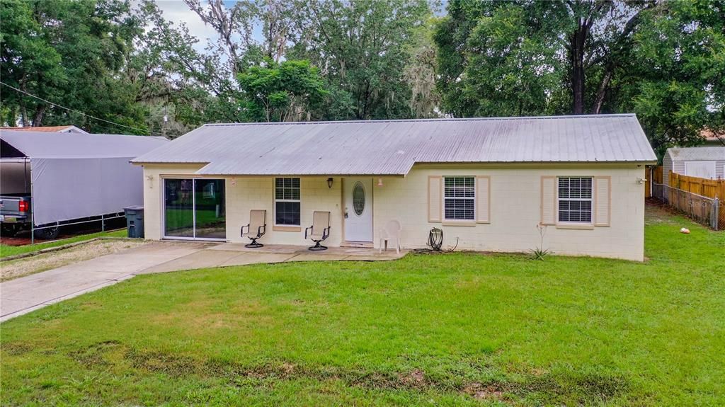 Recently Sold: $149,900 (3 beds, 2 baths, 1300 Square Feet)