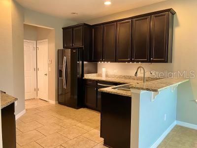 Recently Rented: $2,550 (4 beds, 2 baths, 2076 Square Feet)