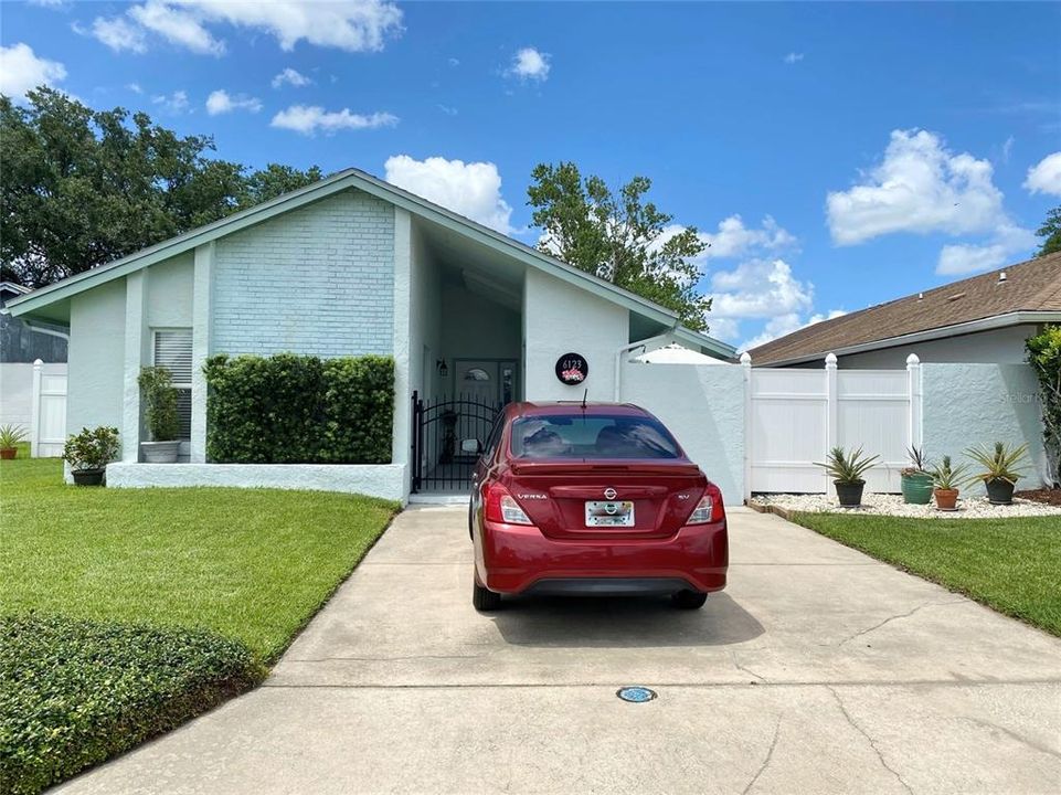 Recently Sold: $218,000 (2 beds, 2 baths, 1077 Square Feet)